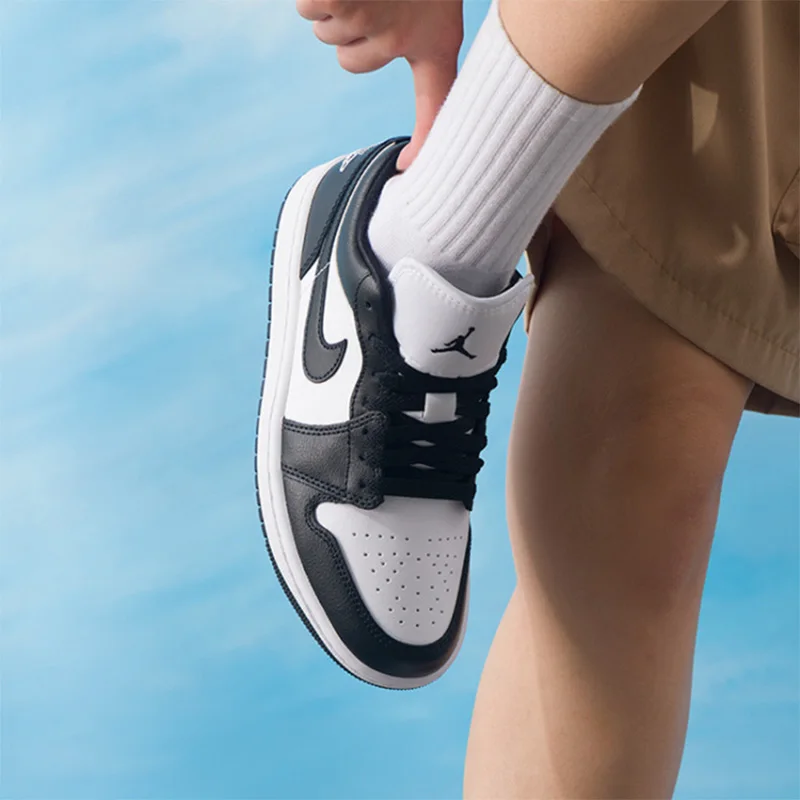 Nike Air Jordan 1 Low Black and White Low-top Casual Shoes with Anti-Slip and Wear-resistant Rubber Outsole DC0774-101 view 4