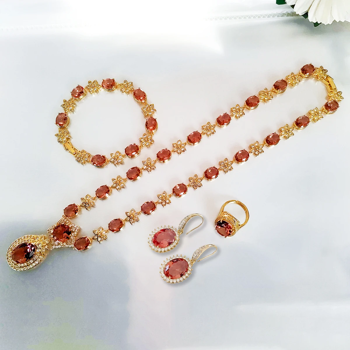 BOCARMAN Synthetischer Farbwechselnder Sultanit Ovaler Stein Ring Ohrringe Armband Halskette Schmuckset Eleganter Damen-Schmuck mit Farbwechsel-Effekt – Detail 4