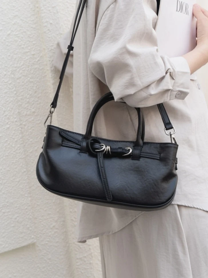 2026-new-ladies-commuter-lo-bule-handbag-versatile-retro-tanned-leather-boston-bag-women's-handbag-soft-oulder-strap