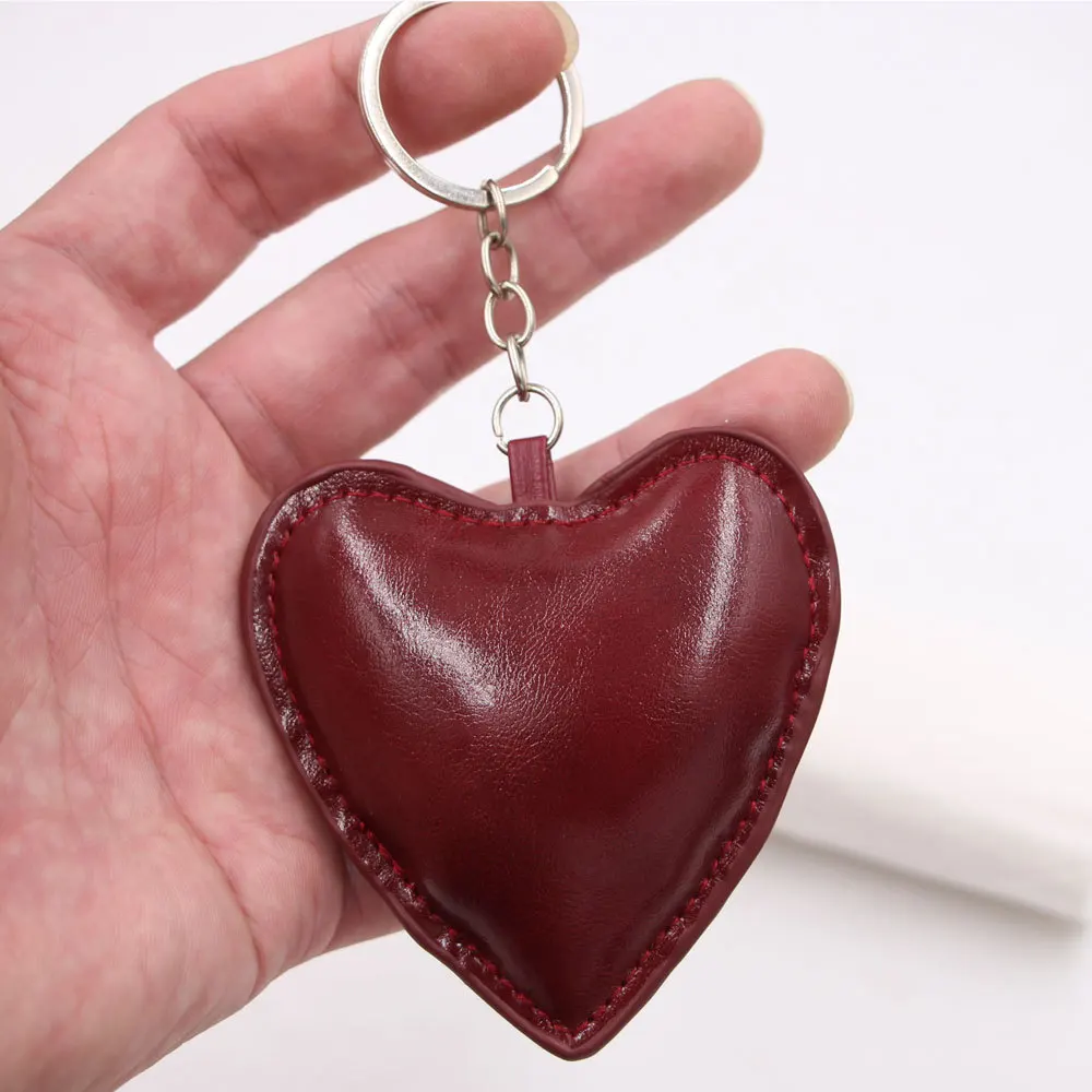 Oil Edge Cherry Red Korean Version of Love Keychain, Luggage Clothing Accessories with Spoon Chain Braided Rope