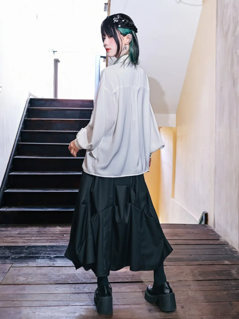 Design Sense – jupe mi-longue plissée irrégulière, amincissante, noire, décontractée, Cool, pour dames, nouveau Style chinois, jupes brodées, vêtements pour femmes