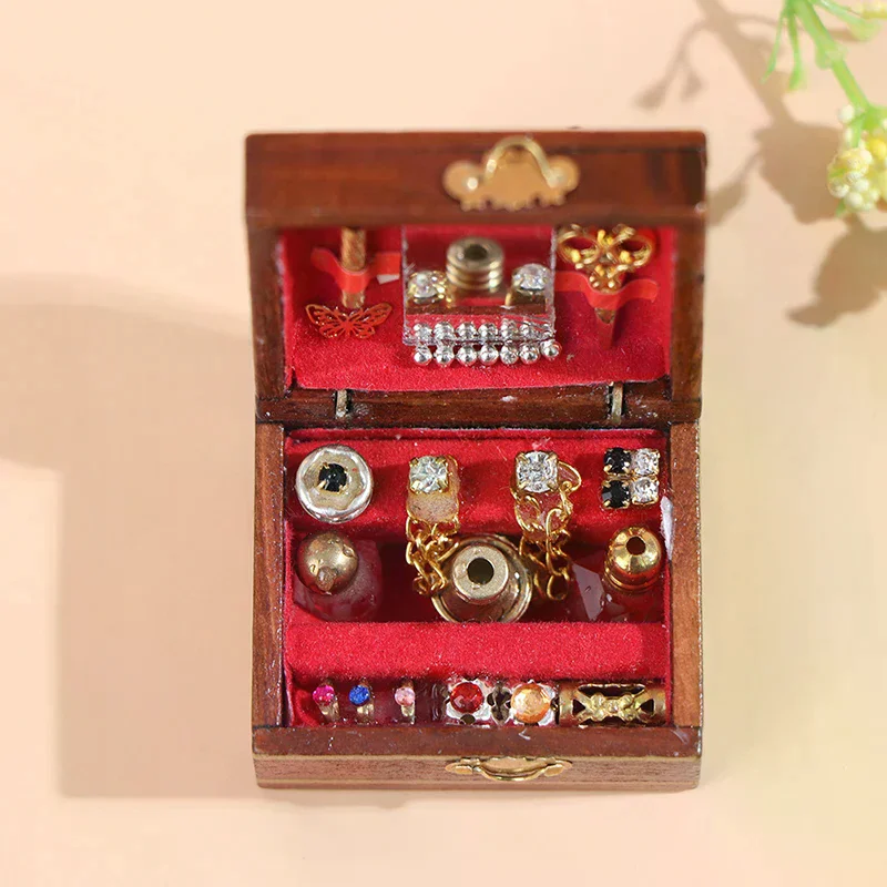 กล่องใส่เครื่องประดับจิ๋ว 1 ชิ้น แบบจำลองบ้านตุ๊กตา ของเล่นเด็ก DIY ของจิ๋วสำหรับตุ๊กตา