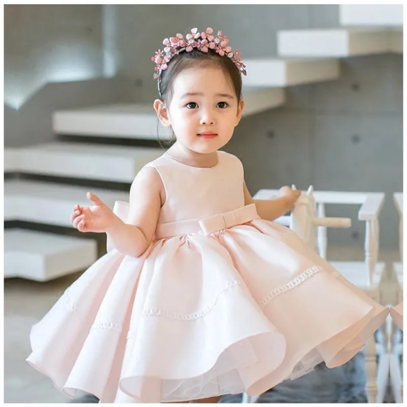 

Newborn Baby Girl Dresses Back Bow Lace Baby Christening Gowns 1 year Birthday Dress Baptism Chirstening Gowns vestido infantil