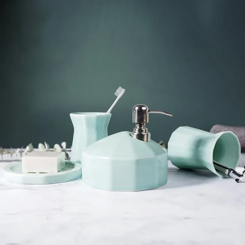 

Современный керамический набор для мытья пары из четырех предметов для ванной комнаты, чашка для полоскания рта, дозатор мыла, набор аксессуаров для домашней ванной комнаты