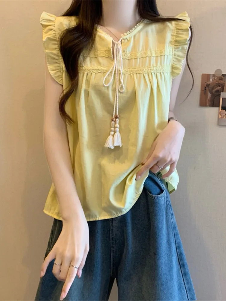 

Yellow Loose Women's Shirt with Pleated Sleeves And Lace Hem V-Neck Button-Up Summer Fashionable Youthful Doll Shirt