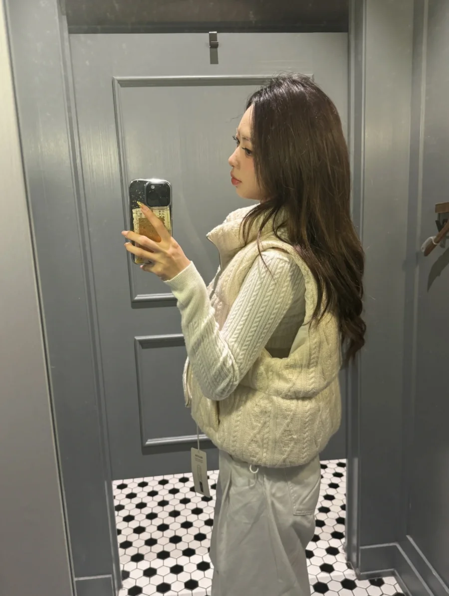 ETJ 2025 Winter new women's elegant fashion standing collar sleeveless warm thick knitted cotton vest