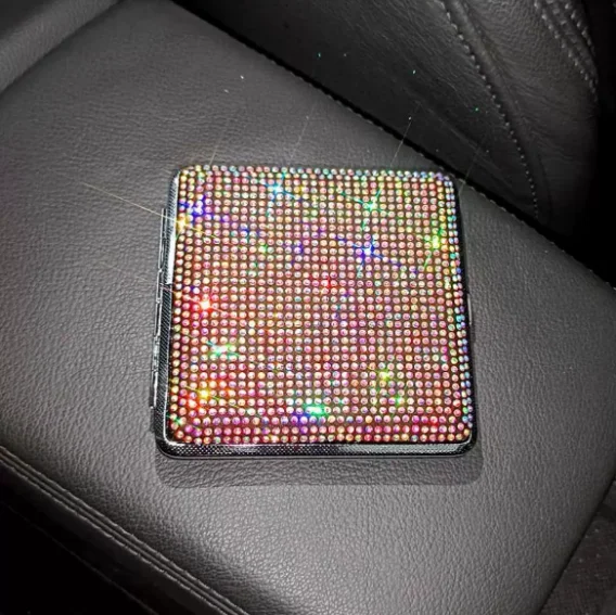 Mit Diamanten besetztes Damen-Zigarettenetui, personalisiertes Push-Pull-Zigarettenetui mit verstecktem Knopf und Blitzdiamanten