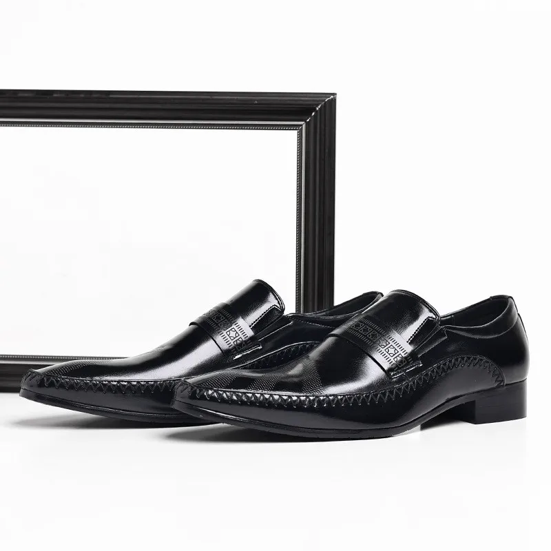 2023 Classic Leather Shoes for Men Slip on Pointed Toe Oxfords Formal Wedding Party Office Business Casual Dress Shoes for Male