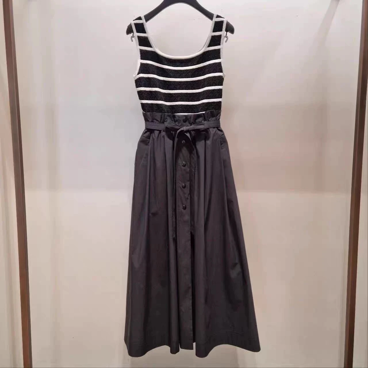 

Slimming Stripe Knitted Vest A-Line Dr Patchwork Faionable Summer High Waist Belted Long Skirt round Neline Svel