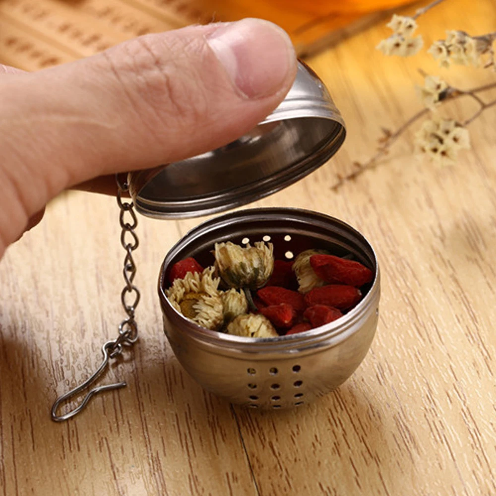 Tea Infuser Spice Infuser Fine Mesh Stainless Steel Spice Tea Ball Tea Infuser Sphere Locking Strainer Spice Ball Colander