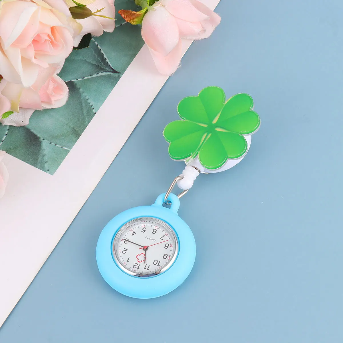 معلقة ممرضة ووتش فوب الساعات للممرضات Kawaii جيب طية صدر السترة الطبية لطيف قابل للسحب الكوارتز التناظرية