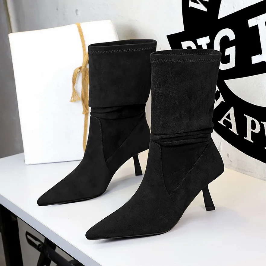 

Новинка 2026, женские плиссированные эластичные ботинки, ботинки до середины икры с острым носком, женская обувь, замшевые осенне-зимние ботинки, ботинки на высоком каблуке-шпильке