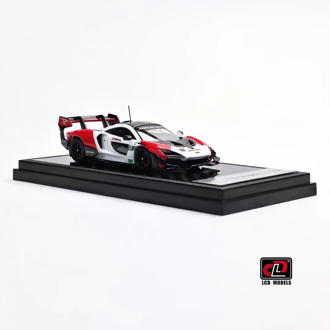 modelo-de-auto-de-acion-mclaren-senna-gtr-l-64-franjas-s-y-blancas-modelo-de-auto-deportivo-superdeportivo-model
