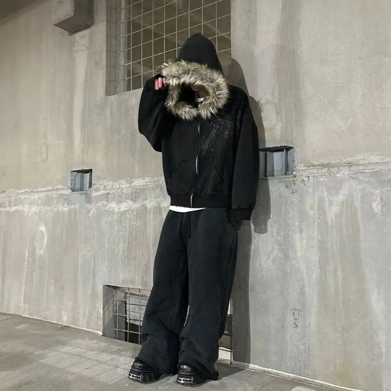 

Y2K Harajuku Hoodie with Faux Fur Collar Women Men Graphic Print Zip Up Hip-Hop Punk Gothic Aesthetic Autumn Winter Sweatshirt