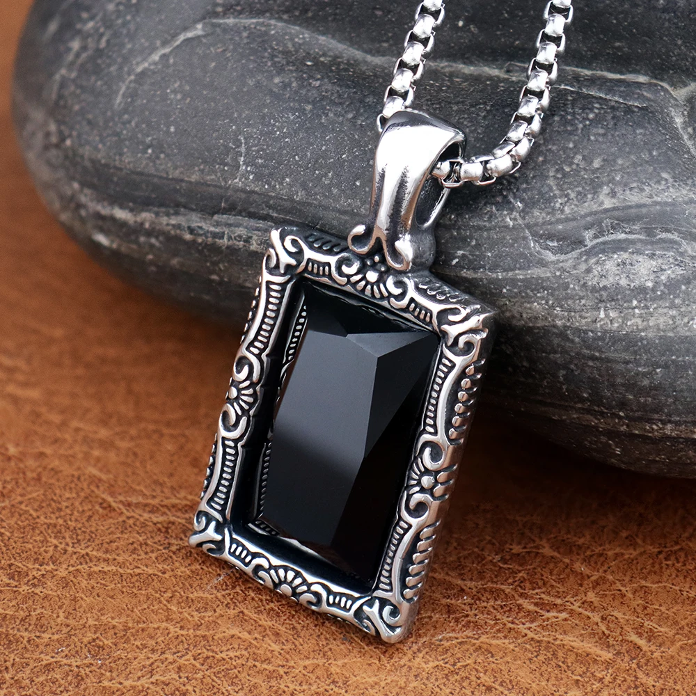 Stainless Steel Popular Black Stone Pendant for Women Gifts Fashion Charm Amulet Necklaces Personality Male Jewelry Accessories