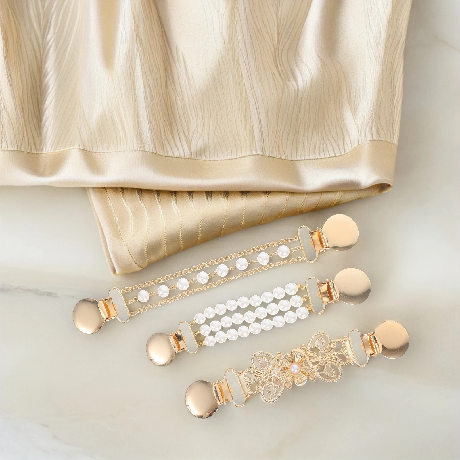 

3Pcs Pearl Chain Clips Elegant Faux Pearls Shawl Cardigan Sweater Dress Brooch Accessories Versatile Formal Casual Outfits