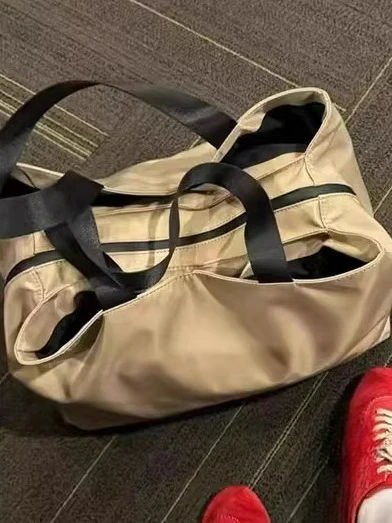 

Large Capacity Multifunctional Pocket Travel Bag 2025 New Commuting One Shoulder Portable Nylon Tote Bags