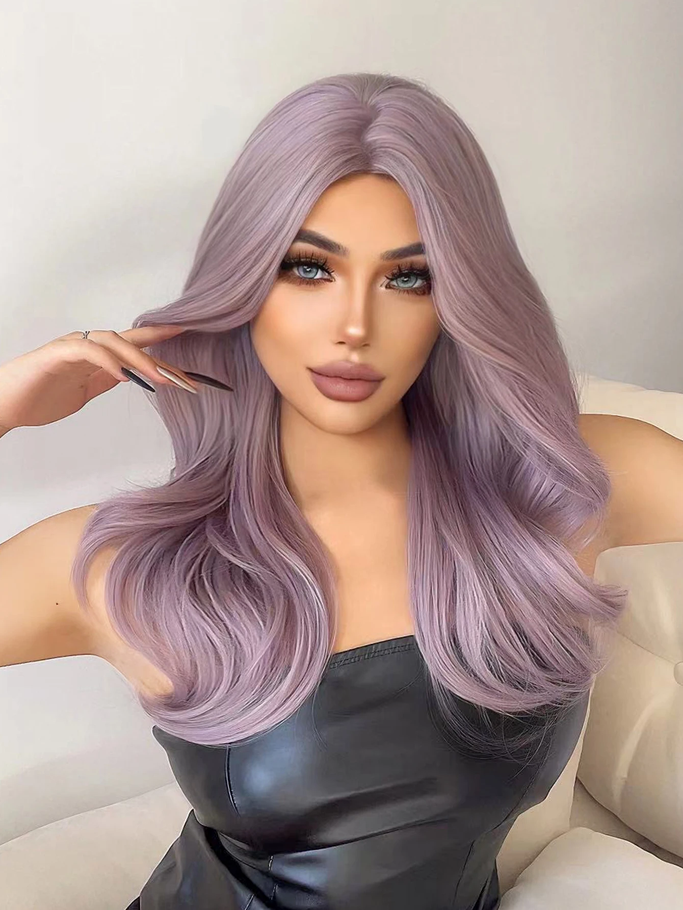 24Inch Pale Lavender Color Synthetic Wigs Middle Part Long Natural Wavy Hair Wig For Women Daily Use Cosplay Heat Resistant