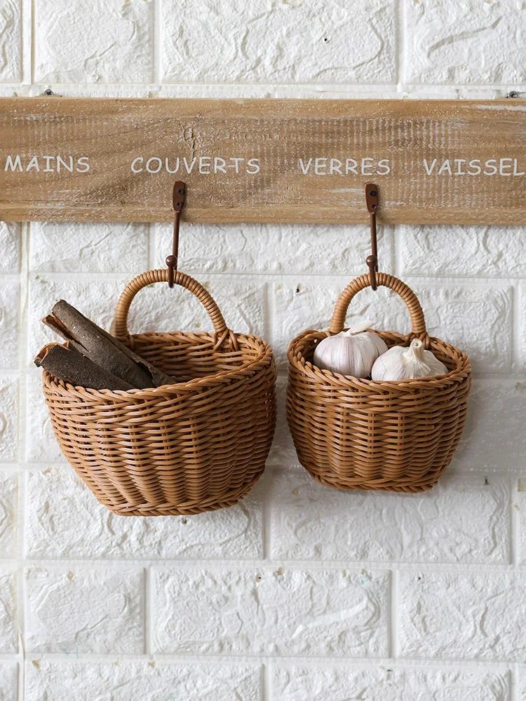 Plastic woven kitchen utensils, wall hanging storage baskets, household imitation rattan woven toiletries, hanging baskets