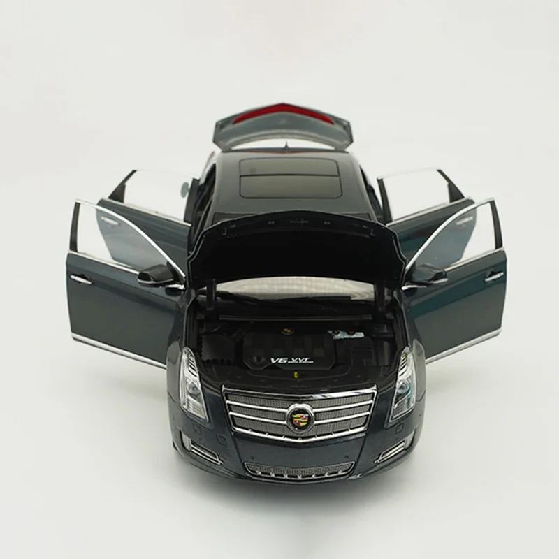 1:18 Scale Diecast Alloy CADILLAC XTS 2014 Toys Cars Model Classics Nostalgia Adult Collectible Souvenir Gifts Static Display