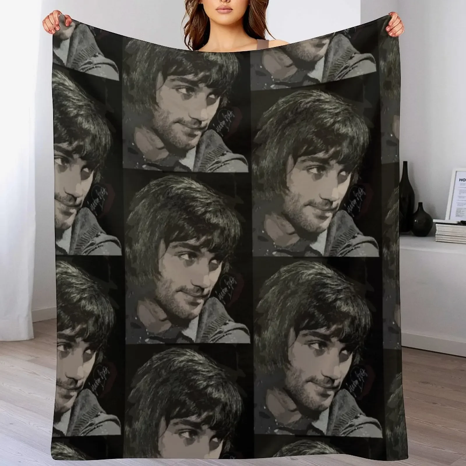 George Best Football Genius Throw Blanket Plush Fuzzy Cozy Blanket for Couch Sofa