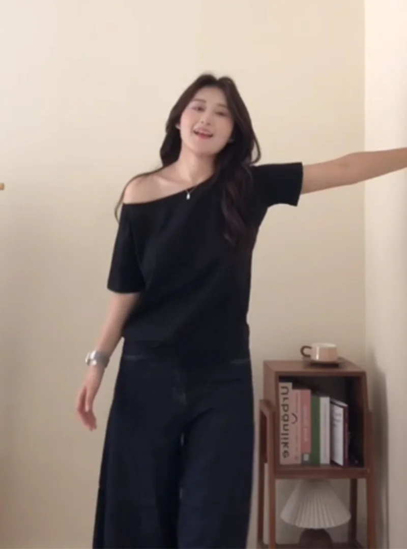 T-Shirt à épaules dénudées pour femme, haut court, édition rentrée scolaire, régulier, polyvalent, classique, solide, agrafes, garde-robe, essentiel pur