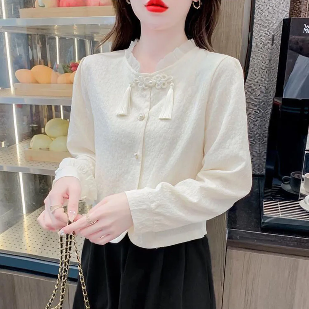 New Chinese style Buckle Long-sleeved Ladies' Shirts Autumn 2024 Autumn Clothes New Chinese Style Retro Temperament Short Coat 。