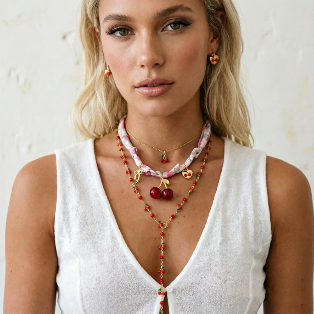 Mehrschichtiger roter Kirschherz-Schal, Y-förmige lange Halskette für Damen und Herren, süße Erdbeerblume, künstliche Perlen-Choker-Schmuckstücke – Detail 16