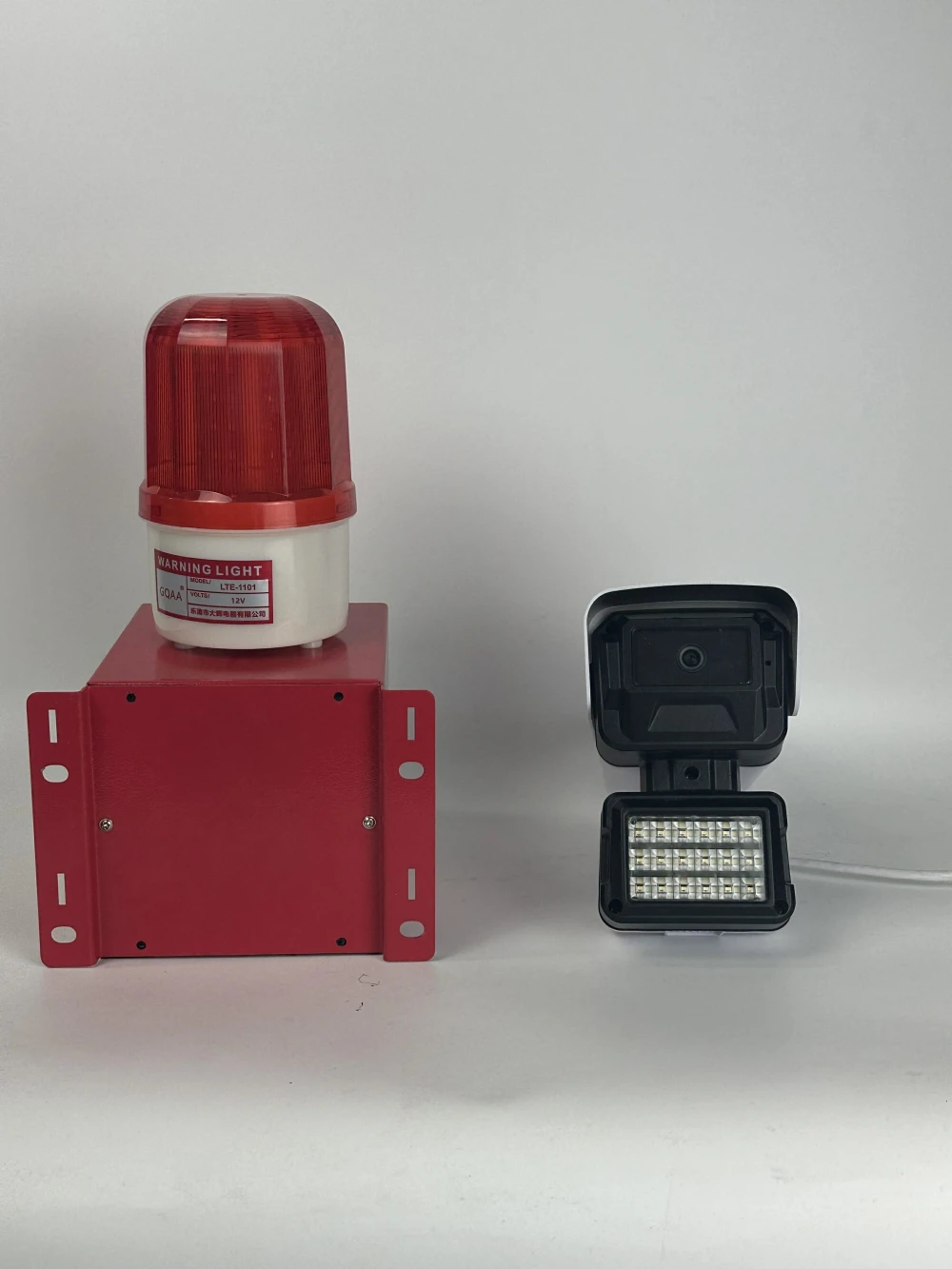 Picture 7: Vehicle and Human Movement Alarm System Device That Senses Within 50 Meters