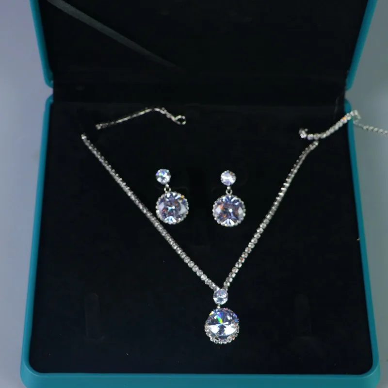 

New High Ice Fashion Exquisite Women's Suit Accessories