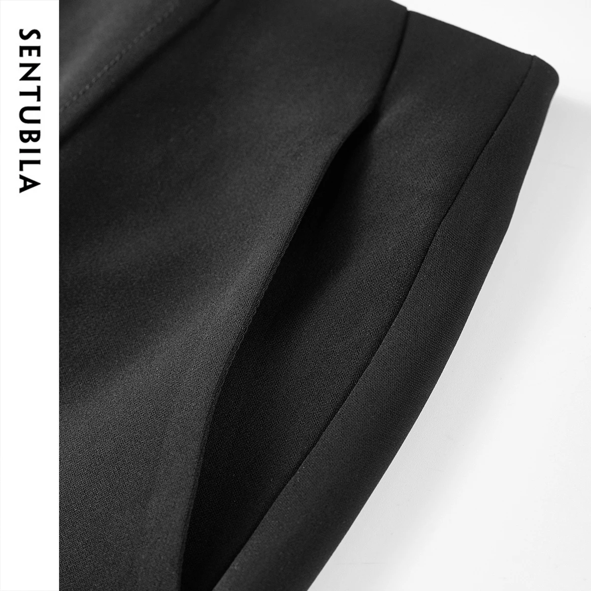 SENTUBILA A-line Classic Black Shorts 2025 Spring Summer Fashiom High-waist Pockets Commuting Simple Female Shorts 152K87936