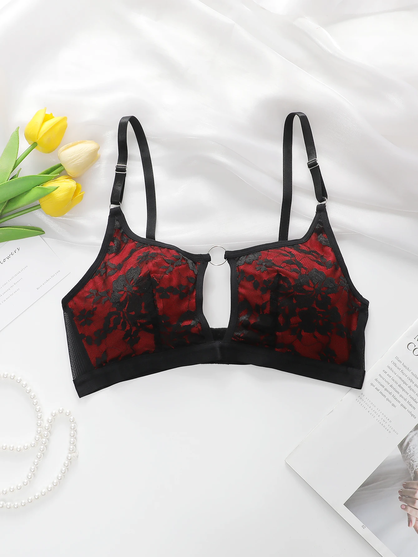 Women's sexy lace and lace bra with no steel ring hollowed out double breasted straps adjustable close fitting bra YS2404