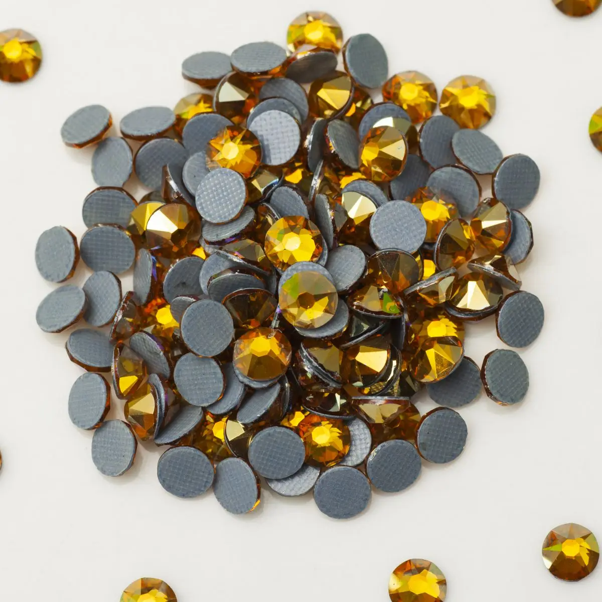 2088HF Xirius Hotfix Strasssteine in AB-Farben zum Aufbügeln auf Kleidung, Kristalle, Strass, Näharbeiten, DIY-Diamanten für Bekleidung und Handarbeiten – Detail 4