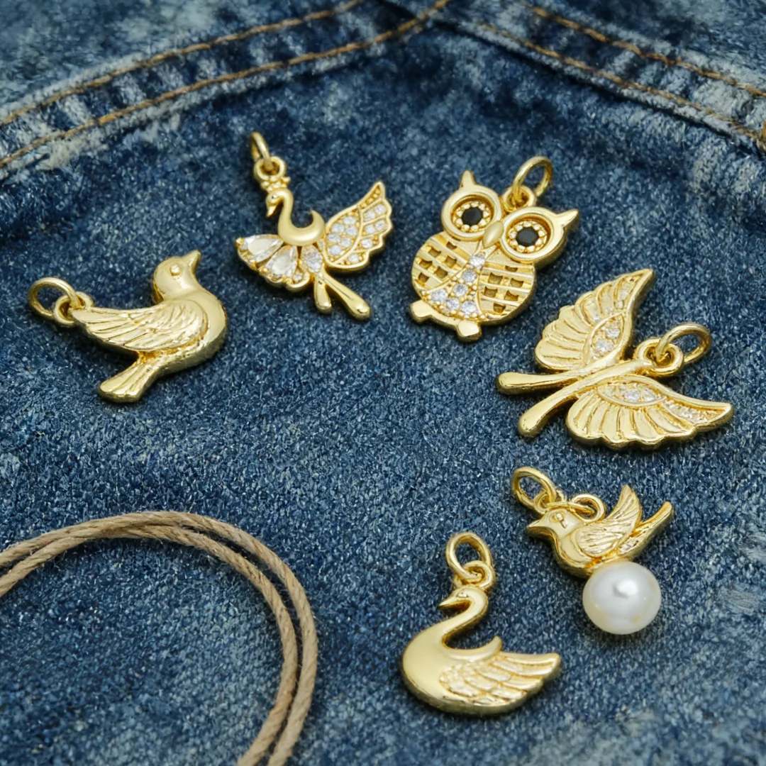

Набор из 4 подвесок: птица, сова, лебедь, крыло. Латунь с циркониевой инкрустацией. Аксессуары для изготовления ювелирных изделий своими руками: кулоны для ожерелий, браслетов, для женщин и мужчин.