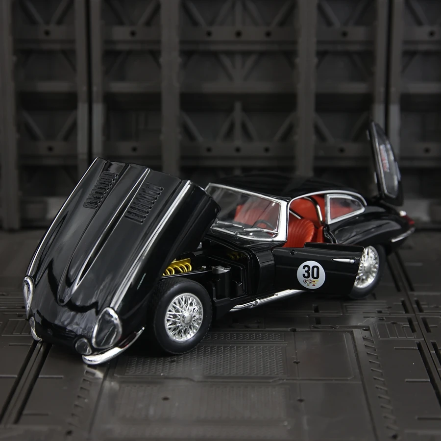1:24 simulação e-tipo retro nostálgico liga modelo de carro ornamento coleção, portas e capô do motor, tronco pode abrir