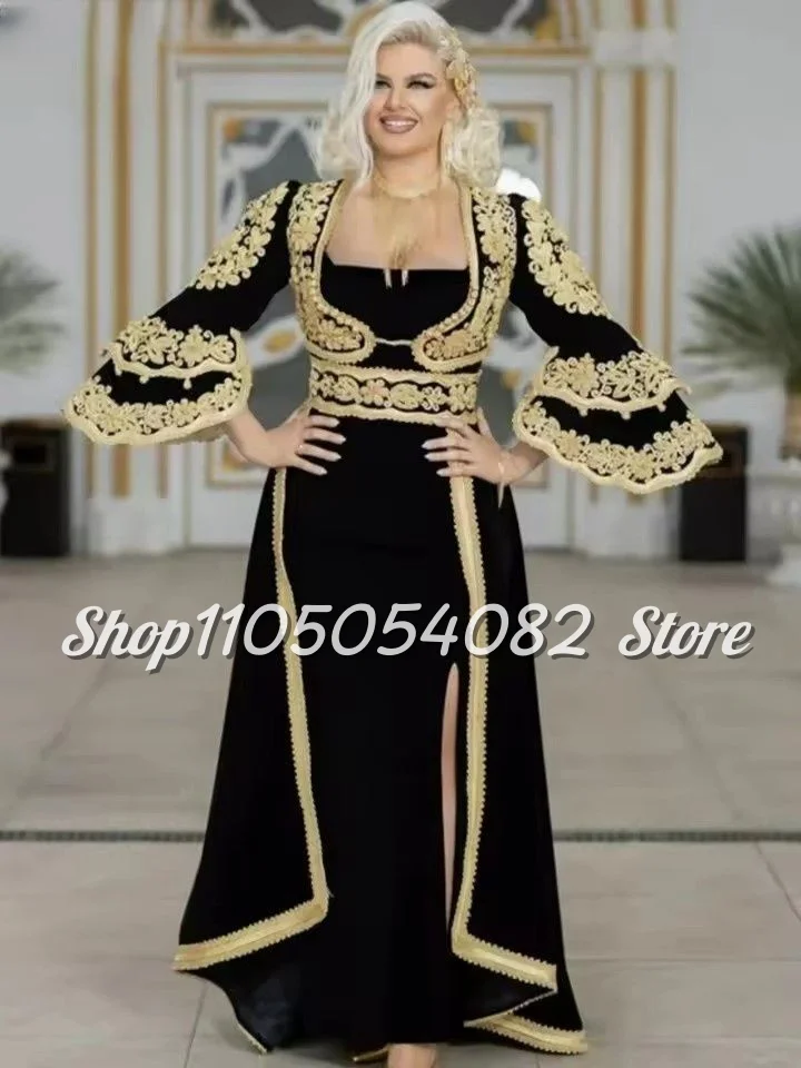 Schwarze traditionelle, ausgestellte Ballkleider mit langen Ärmeln, Samt, ausgestellte Ärmel, goldene Spitzenapplikationen, A-Linie, Abendkleid, maßgeschneidert kj