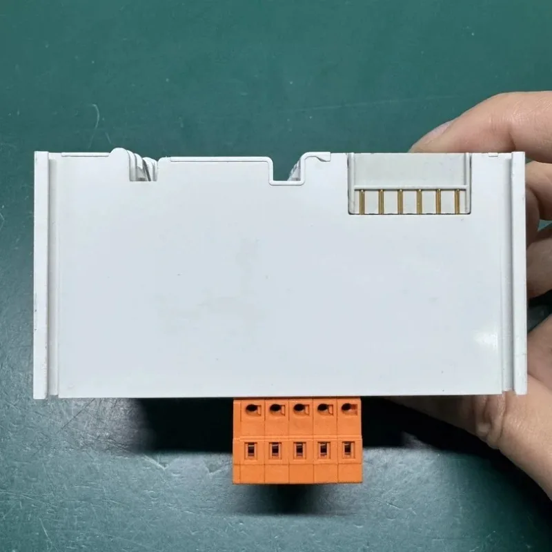 

Абсолютно новый, в запечатанной упаковке: CX5120-0112, BC9050, EK1521, EL2024