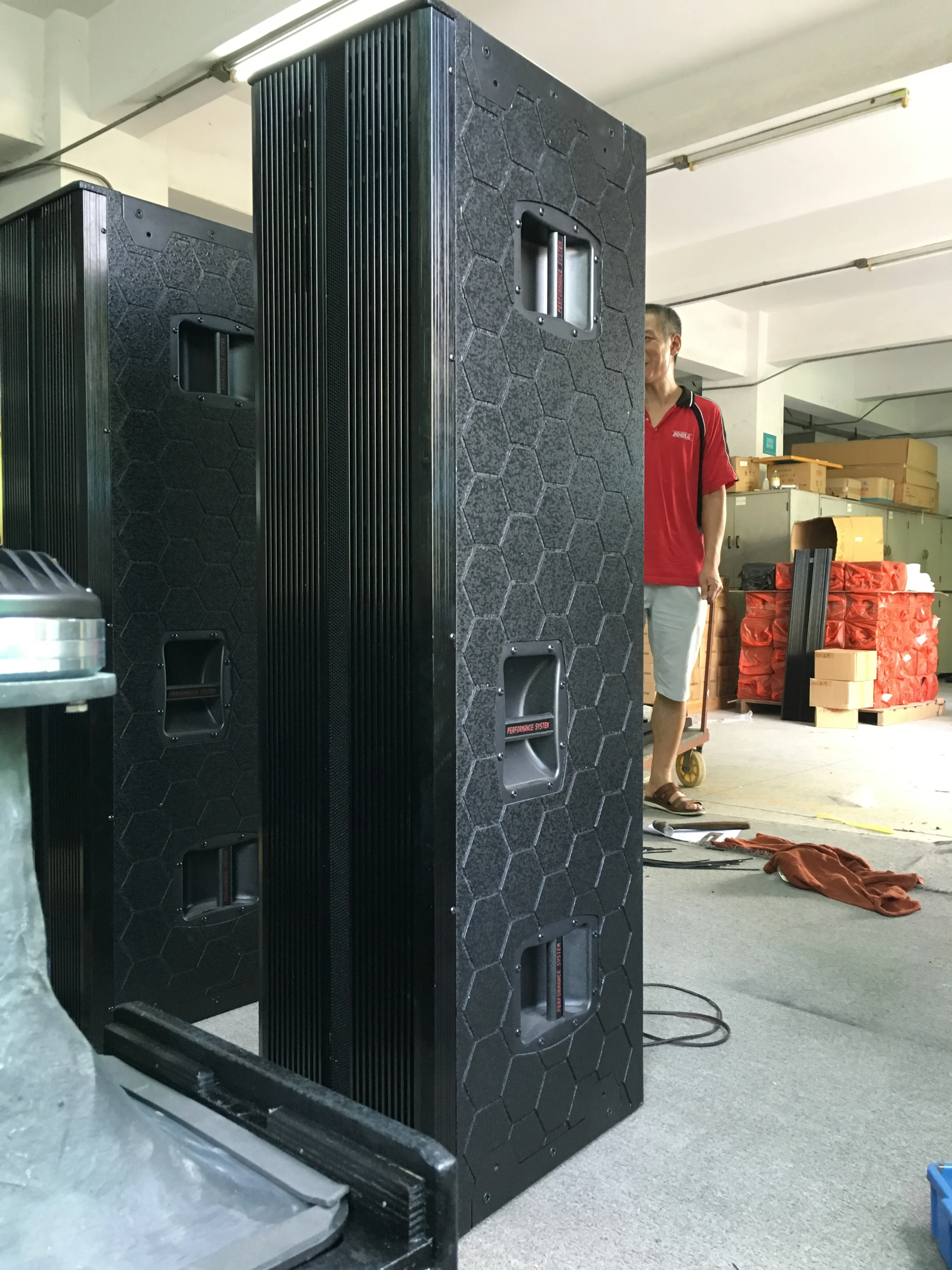 Boutum AR-4010 Pro Audio Speaker System 4 X 10 Inch Column Array Speaker with 65 mm Voice Coil Neodymium Plywood 1000W Passive