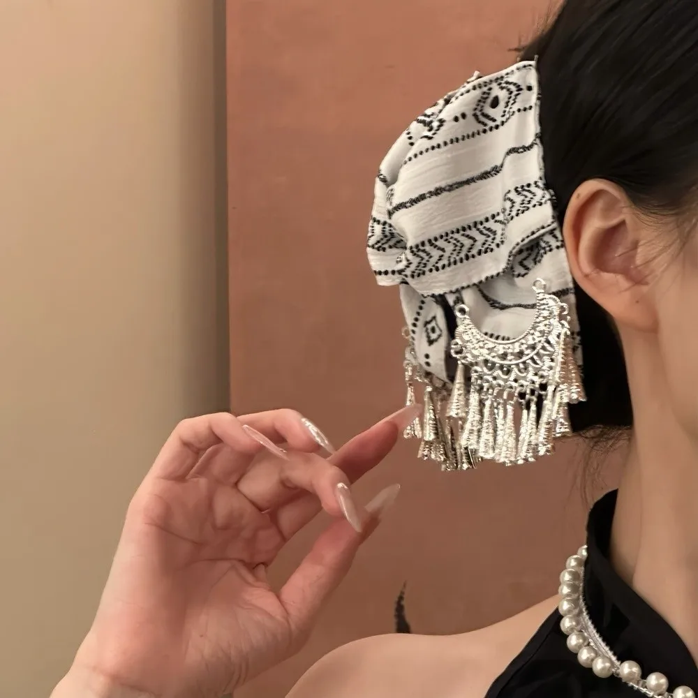 Silver Ethnic Style Hair Claw Tassel Striped Pattern Triangle Shark Clip Chinese Style Bohemian Style Hair Accessory Travel