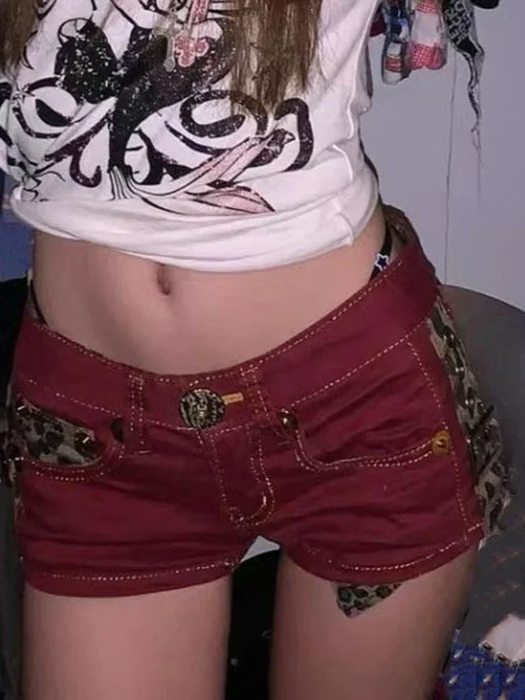 Pantaloncini di jeans patchwork leopardati Pantaloncini di jeans slim a vita bassa sexy da donna Pantaloncini rossi femminili Harajuku casual vintage americani