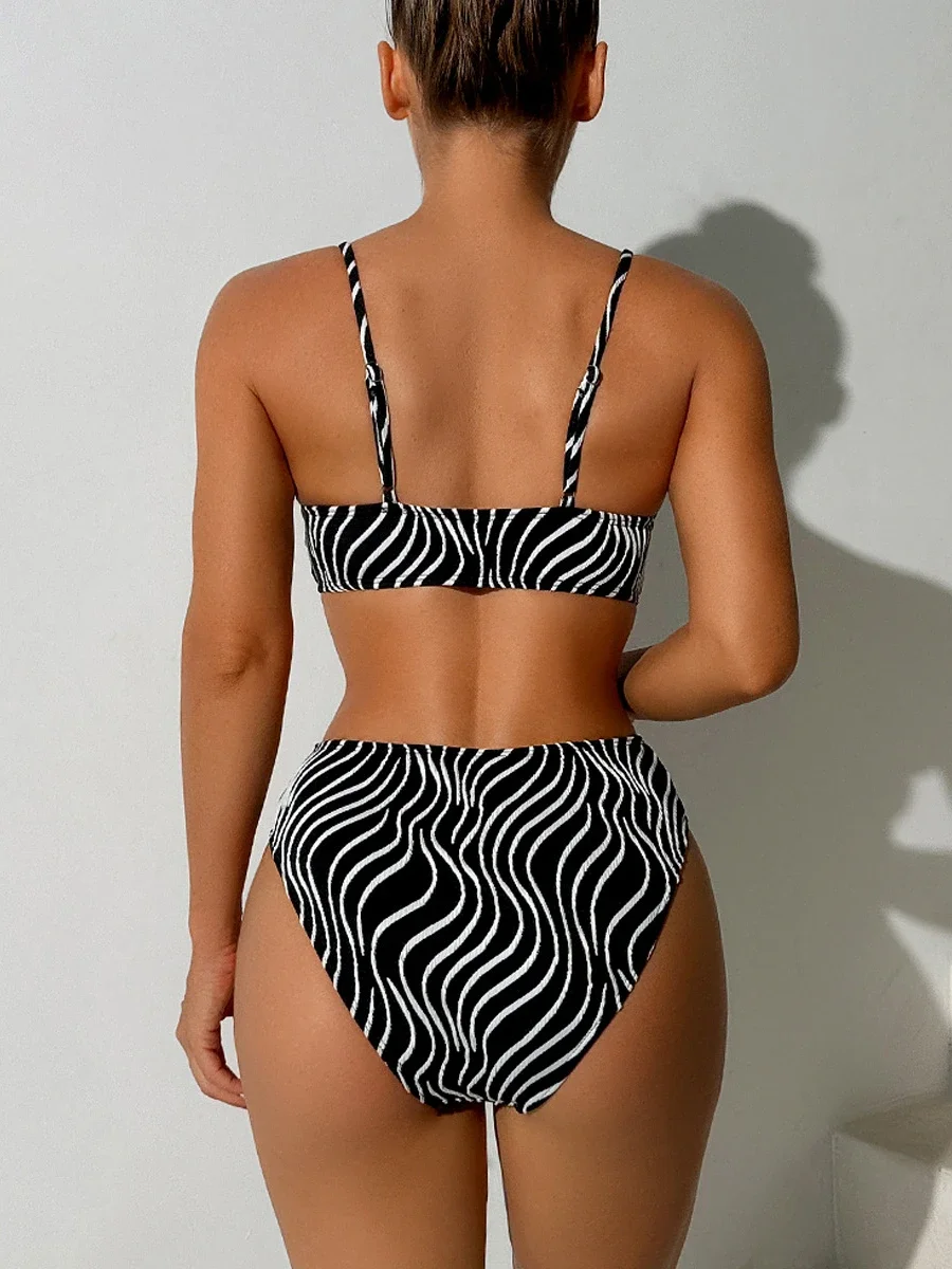 Ensemble Bikini pour femmes imprimé à rayures 2 pièces maillot de bain cordon à lacets col en V bretelles dos nu plage vacances maillots de bain 2025 nouveau