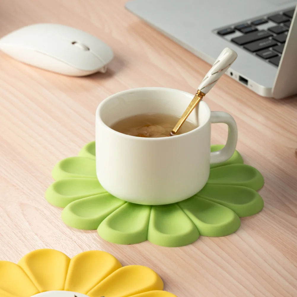 

Silicone Daisy Shaped Anti-Scalding Placemat Hot Pad for Dishes Table Protection Decor Anti-Hot Mat for Hot Dishes