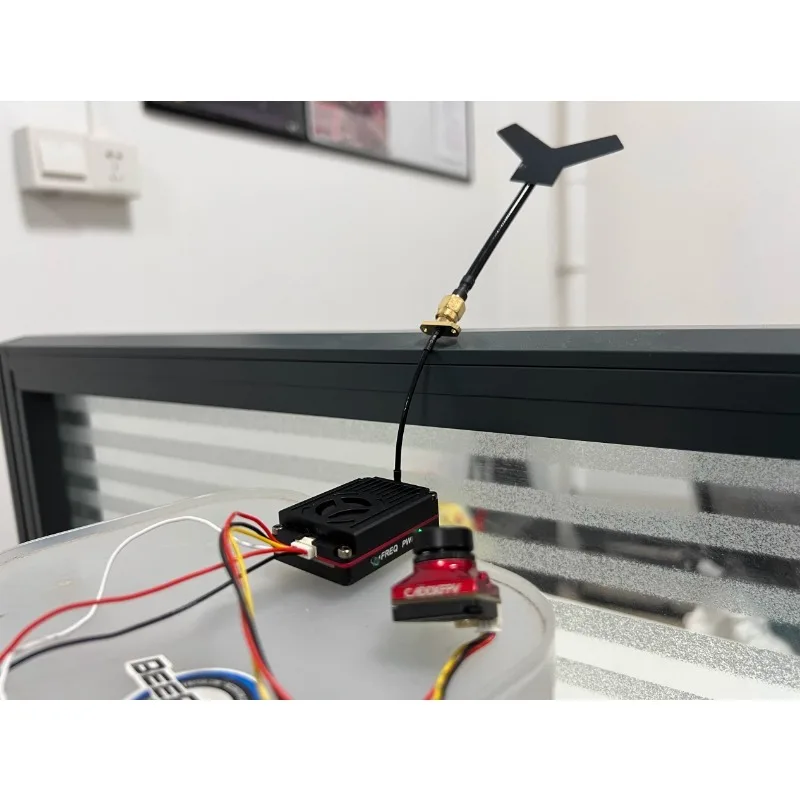 Trasmissione video analogica FPV VTX/VRX 3W da 3,3 GHz Design da 3 pollici Segnale ad alta stabilità compatibile con sistemi per droni FPV