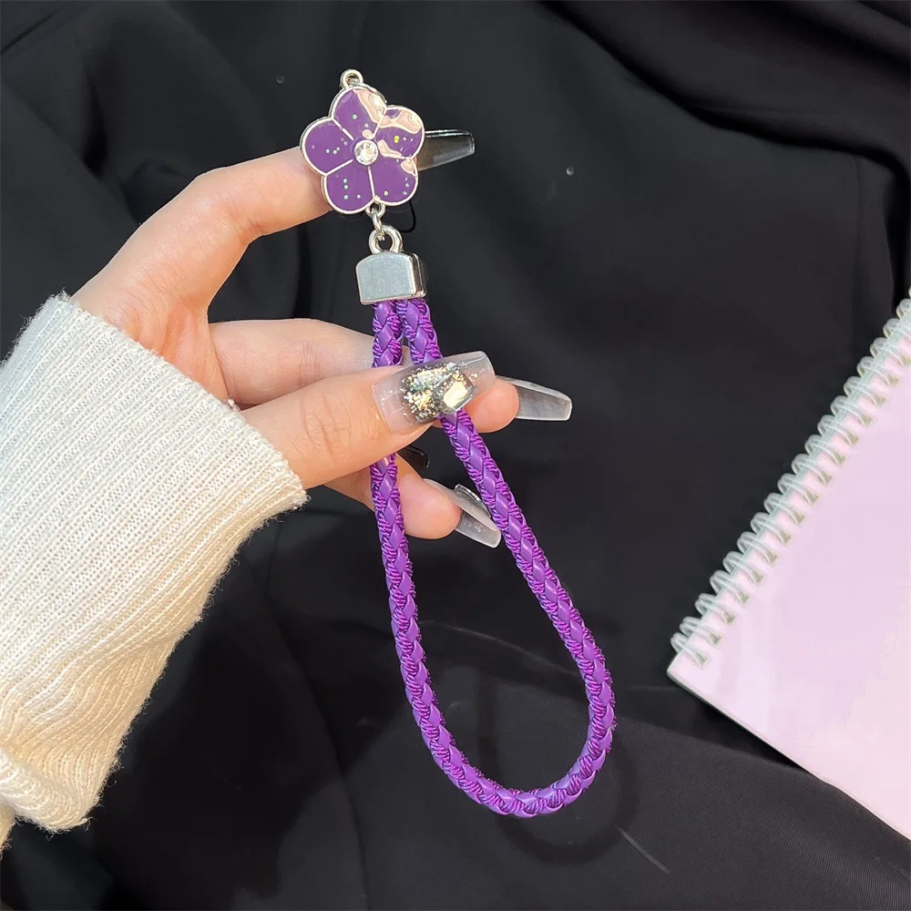 

Small Flower Hand Wrist Lanyard Strap String for iPhone 17 16 USB Flash Drives Keys Keychains ID Name Tag Badge Holders Keycord
