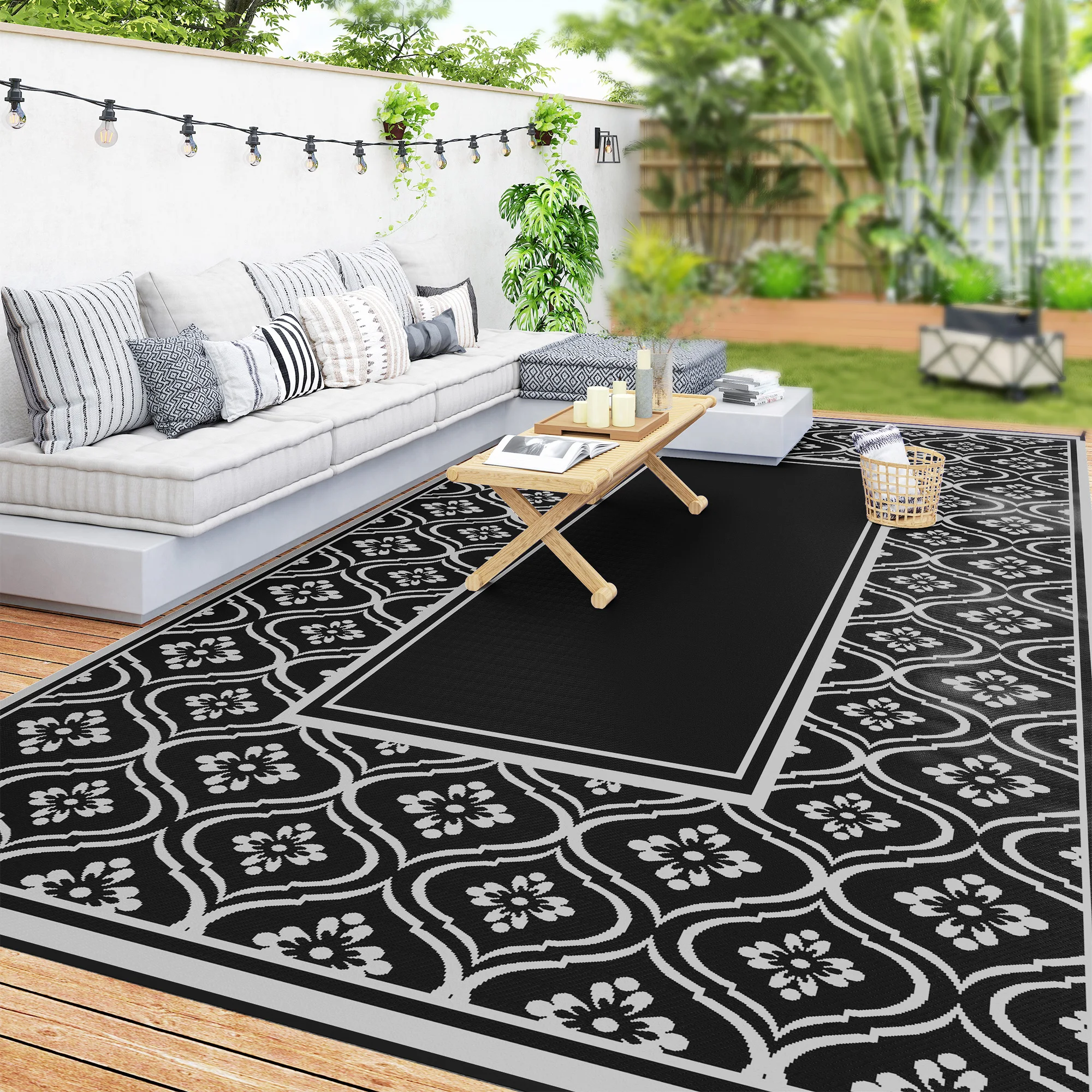 Reversible Outdoor Rug, Waterproof Plastic Straw with Carry Bag, 9' x 18', Black & Gray Gourd Border