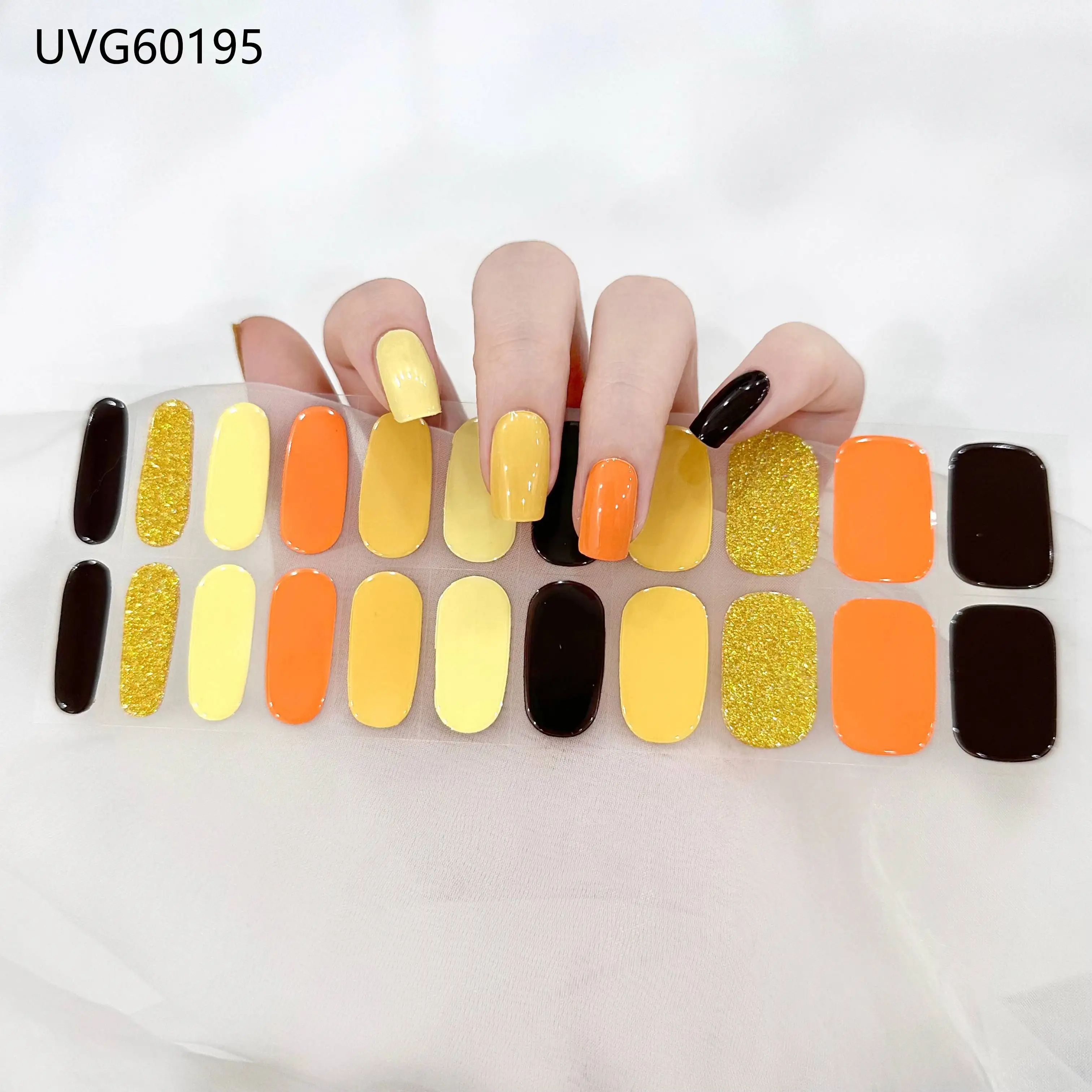 22Tips UV Semi-uitgeharde gelnagelwraps Druk op de nagel Goudfolie Stickers De koplamp wordt hard en volledig bedekt de nagelpatch