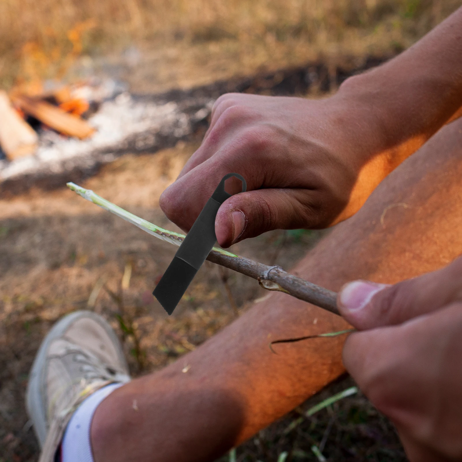 

10pcs Fire Starter Camping Accessories Emergency Scrapers Launcher Outdoor Activities Magnesium Rods Striker