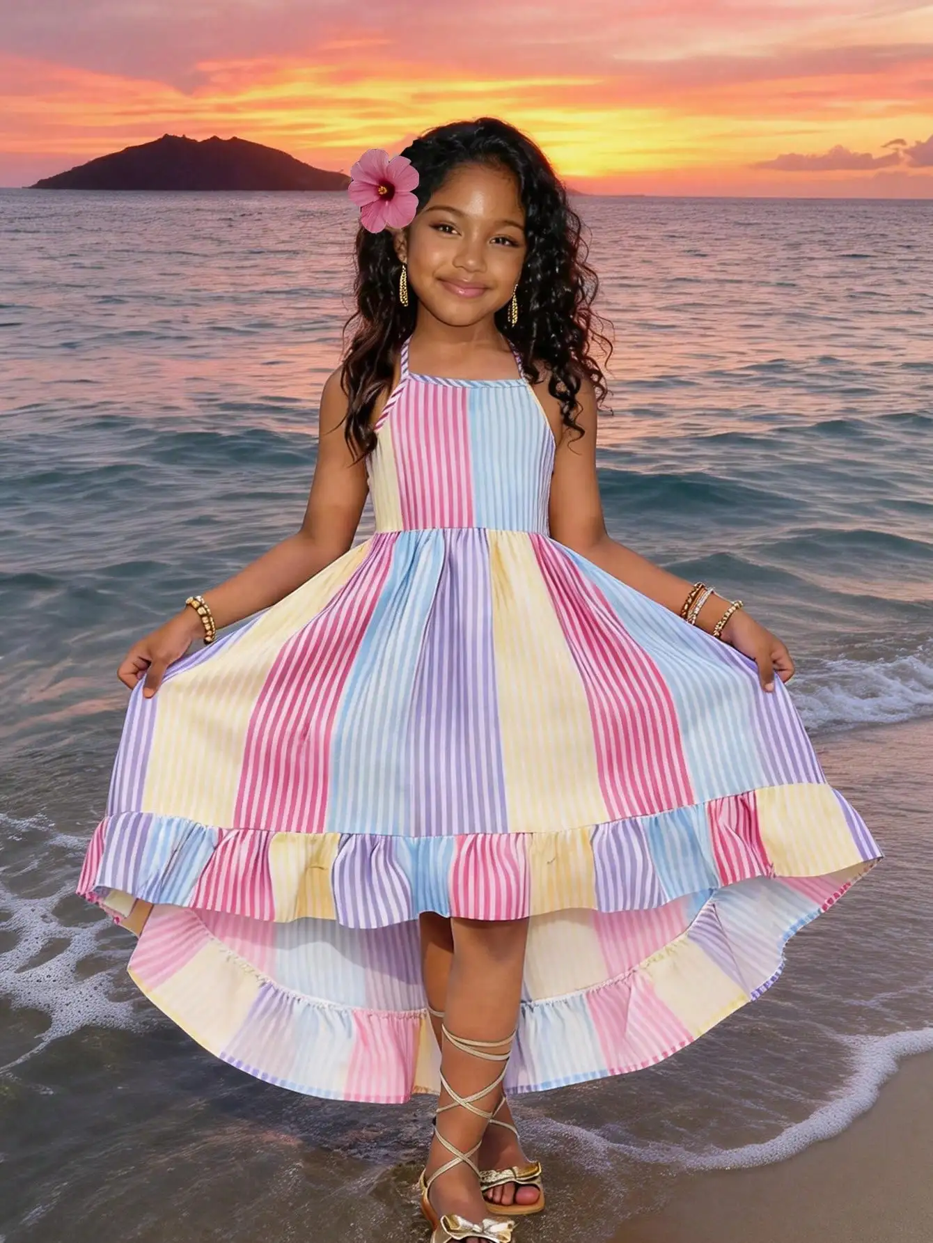 

Платье без рукавов в полоску с цветовыми блоками, с рюшами по низу и воротником-халтер для женщин