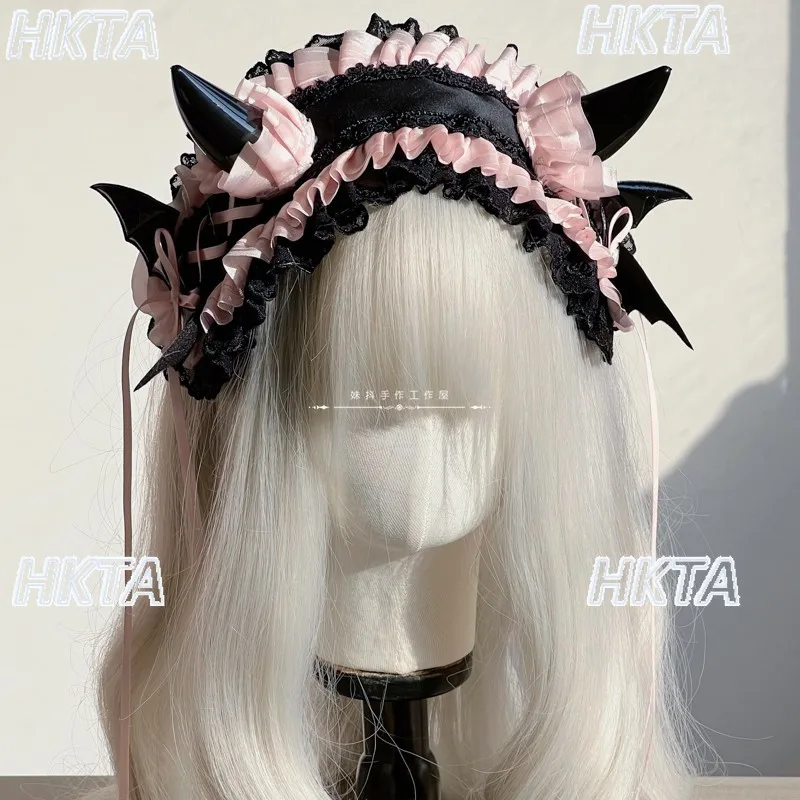 Bandeau de personnalité d'halloween fait à la main, accessoires pour cheveux pour femmes, gothique Lolita, magnifique couture en dentelle plissée, couvre-chef rose clair