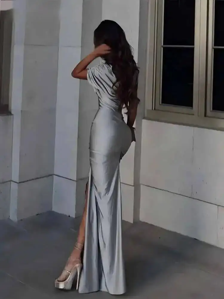 Sukienka z nieregularnymi wycięciami, marszczona, z asymetrycznym dekoltem, krótkie rękawy, bez talii, rozcięcia, styl uliczny, elegancka, długa, obcisła 0V01